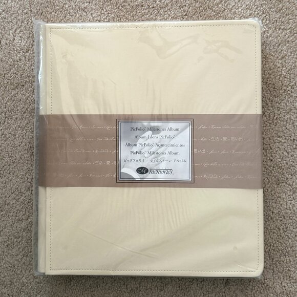 NEW Creative Memories PicFolio Milestones Album 12x14 Ivory - Picture 1 of 1